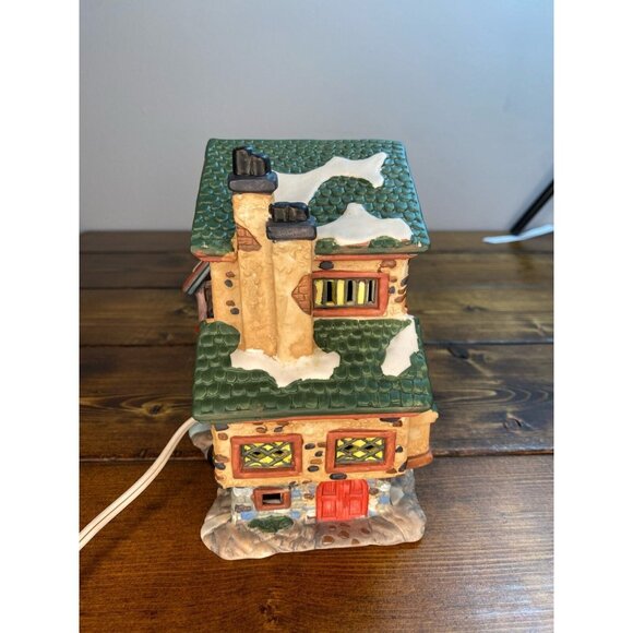 Vintage Christmas Streets Tally Ho Tavern 1999 Santas Village Ceramic Decoration - Picture 4 of 15